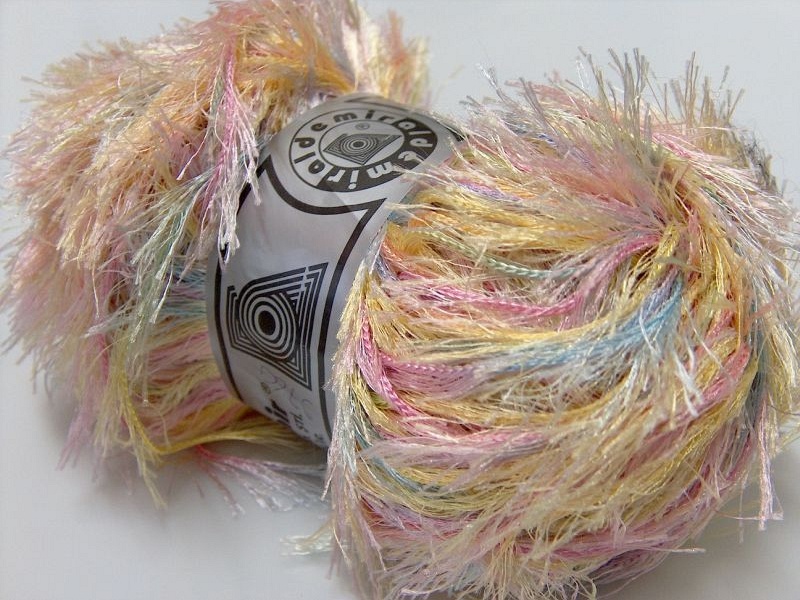 [fnt2-3760] Aldemir Eyelash Variegated (Yellow, Baby Blue, Pink)