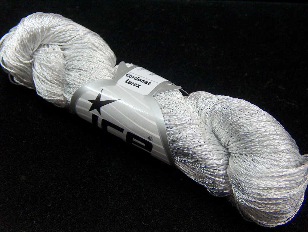 [fnt2-10902] Cordonet Lurex Hank (Silver)