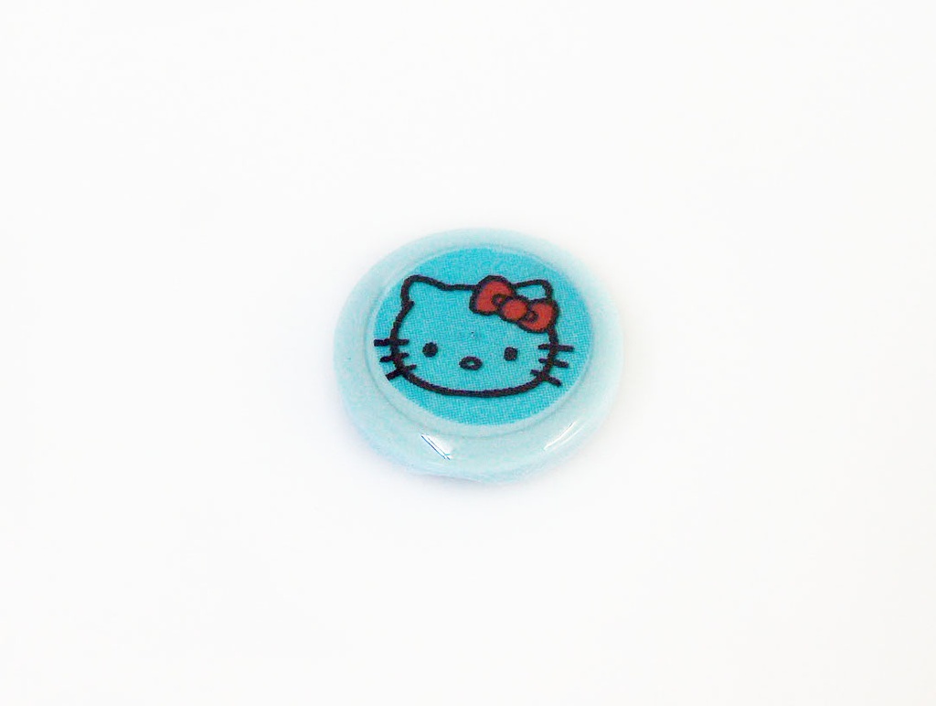 [c5157] 5 Kitty Buttons