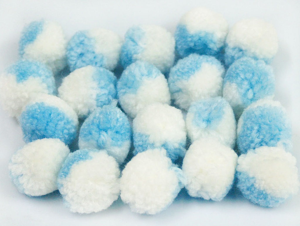 [acs-909] 20 PomPoms - 2cm (Light Blue, White)