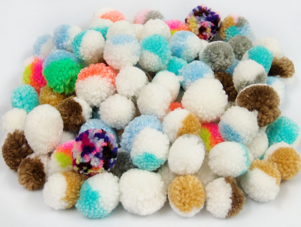 90 PomPoms Mixed Lot